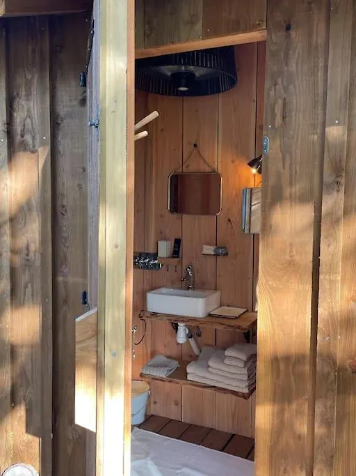 Dome Insolite Cedre Jacuzzi Et Petits Dejeuners Inclus Lagraulet-du-Gers Tente de luxe